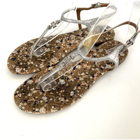 TORY BURCH Marion Logo Confetti Quilted T-Strap Sandal Silver Metallic Leather 8 - Picture 4 of 9